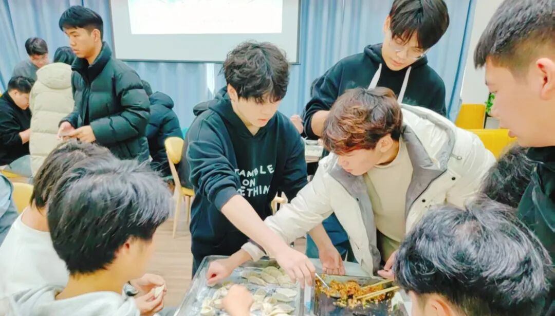 冬至守長(zhǎng)夜，筆鋒破重關(guān)！